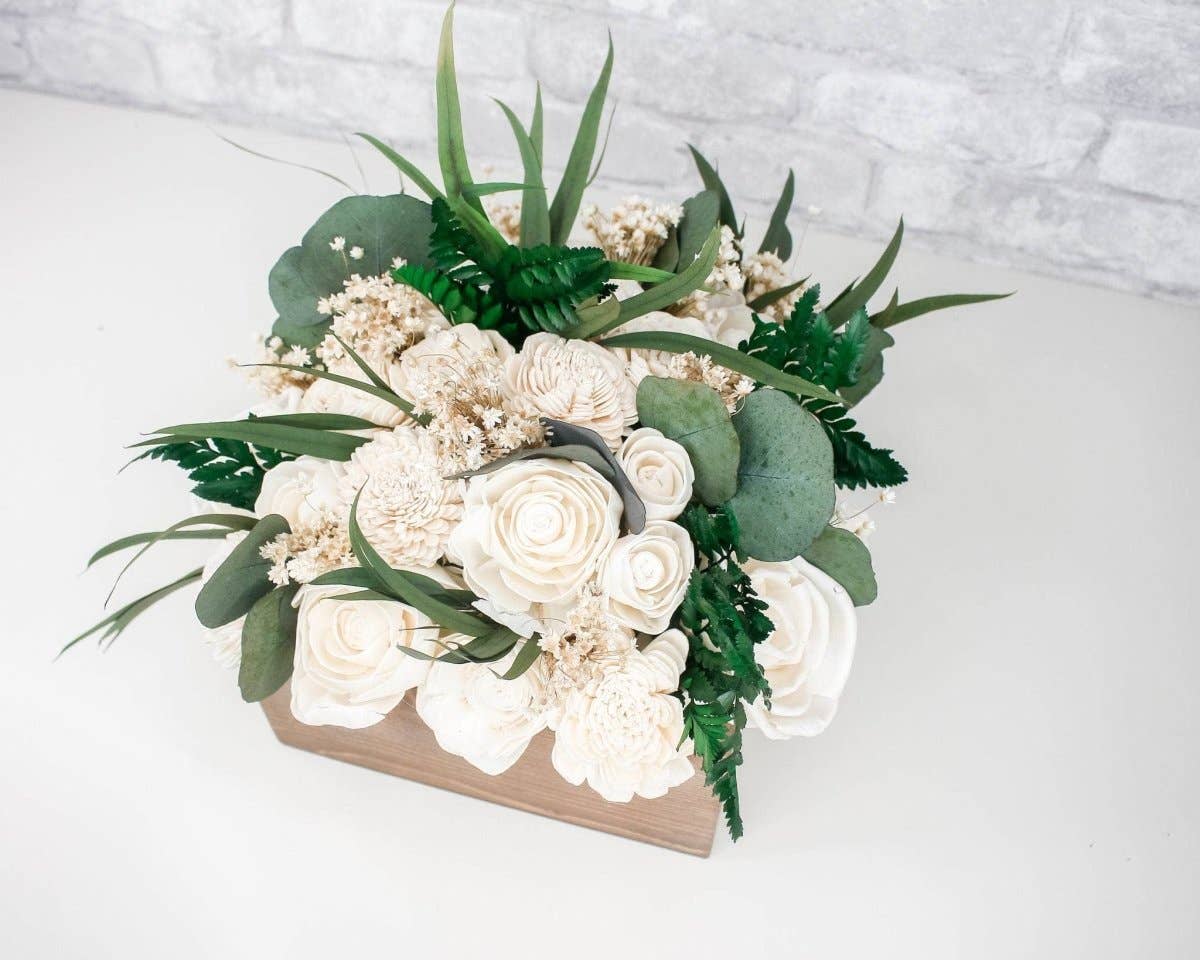 Preserved Silver Dollar Eucalyptus - Green: 1 bunch (4 oz.)